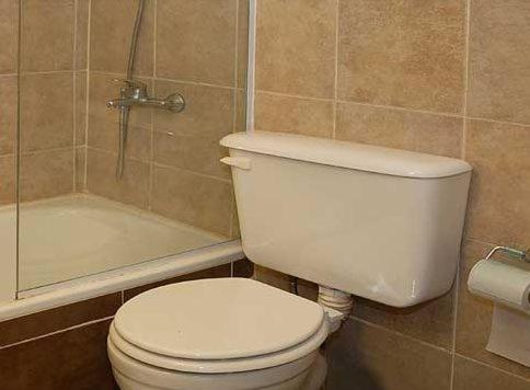 Quarto Quádruplo com Casa de Banho