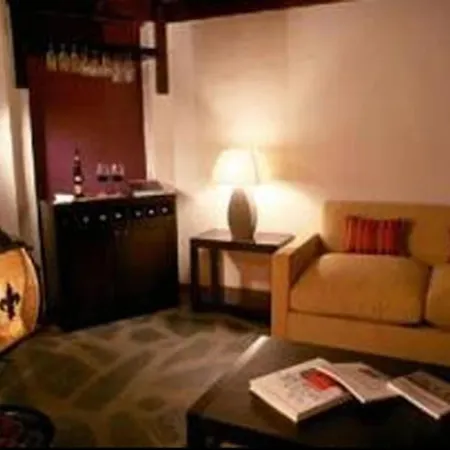 La Sirenuse Lake Suites-2